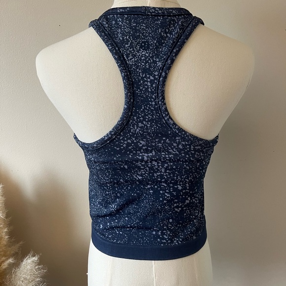 Lululemon Ebb to Street Cropped Tank Top
Distorted Noise Mineral Blue - Sz 6 - Picture 5 of 7
